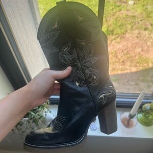 Roper Black Western-Style Women's Boots